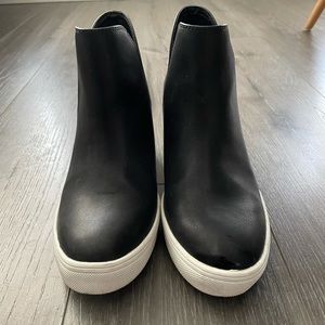 MIA hidden wedge boots